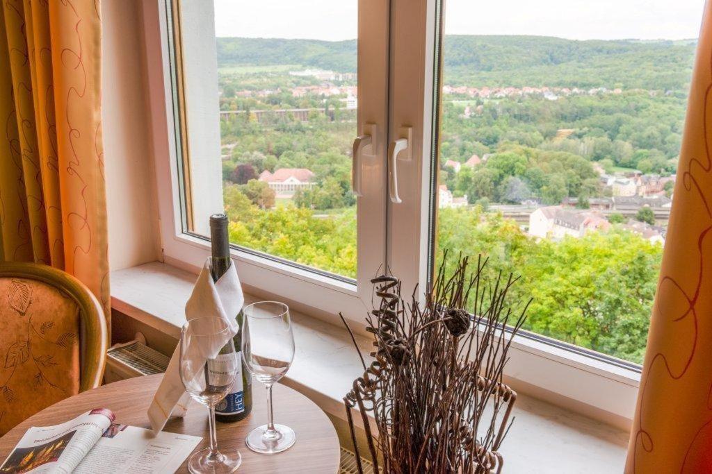 Berghotel Wilhelmsburg Бад-Кёзен Номер фото